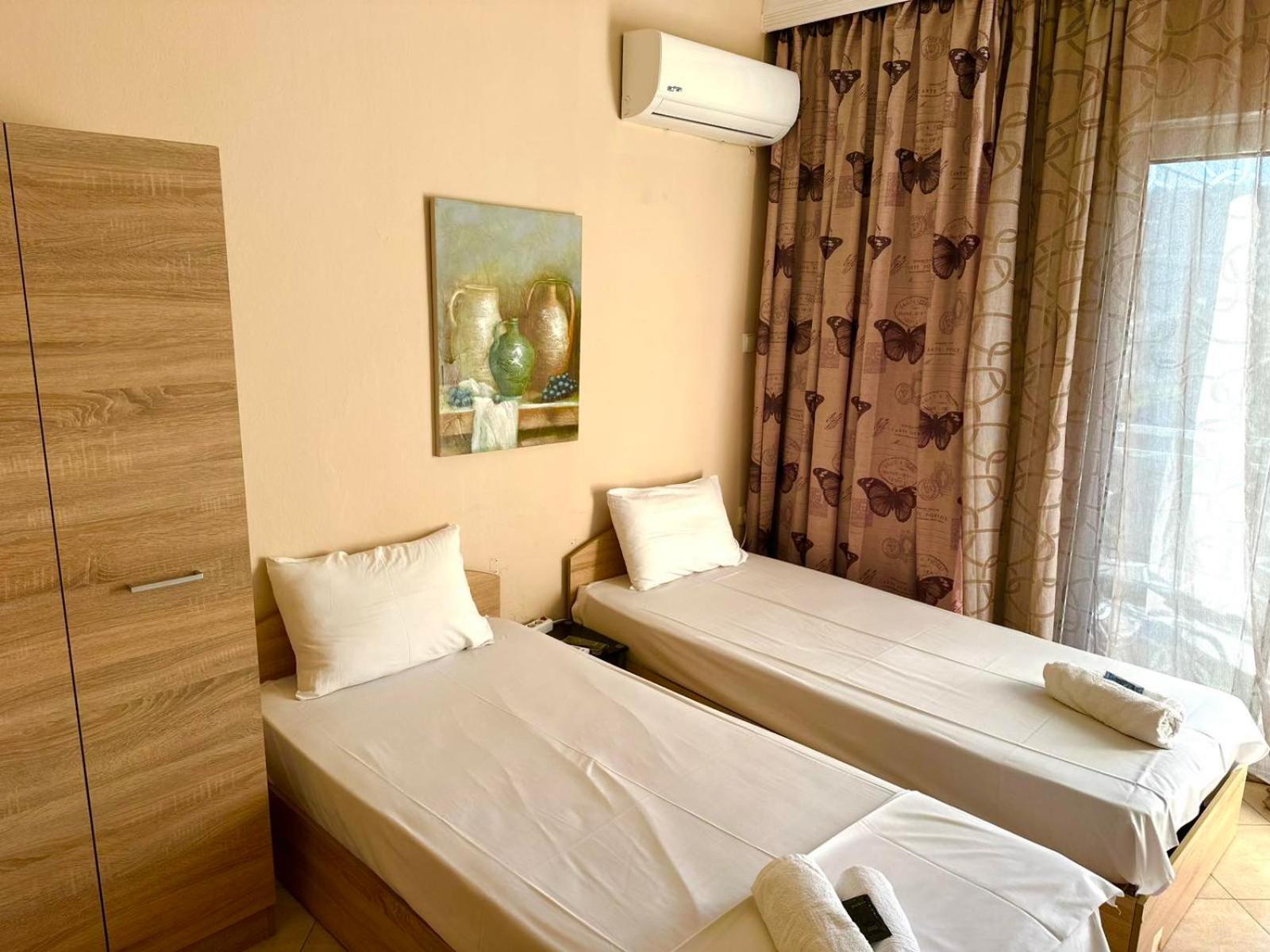 Ammos Apartments Nea Karvali Exterior photo