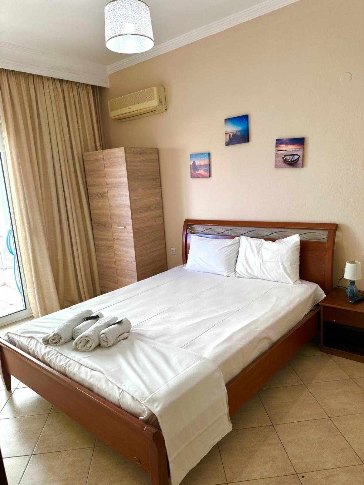 Ammos Apartments Nea Karvali Exterior photo